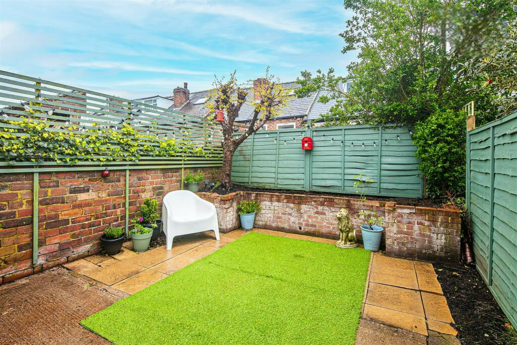 Property photo 2 of 15 Property