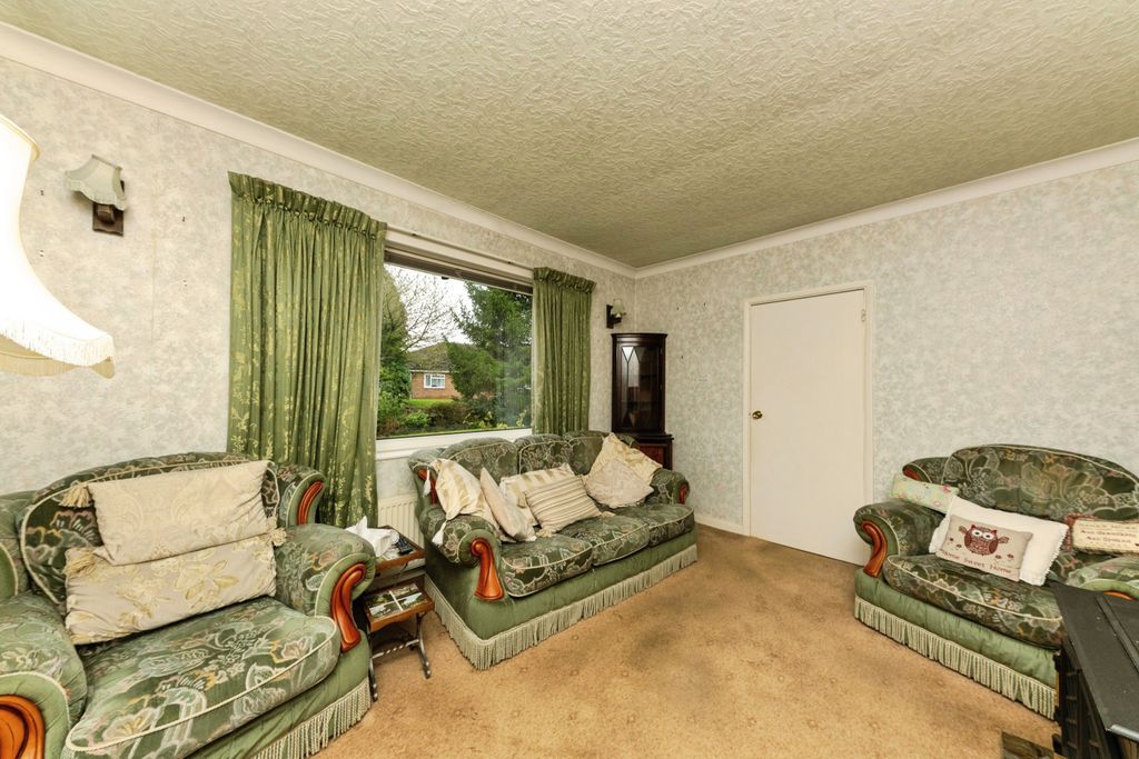 Property photo 2 of 15