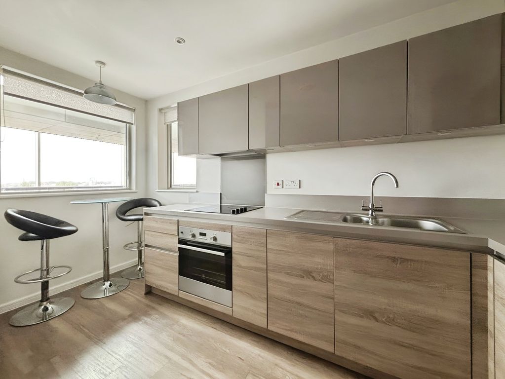 Property photo 1 of 13 01
