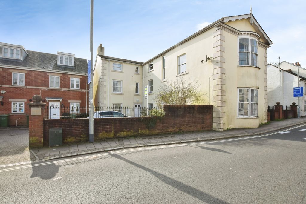 Property photo 1 of 8 F950E836-Dsc_0588_Edited 20Fore 20Street 20Front