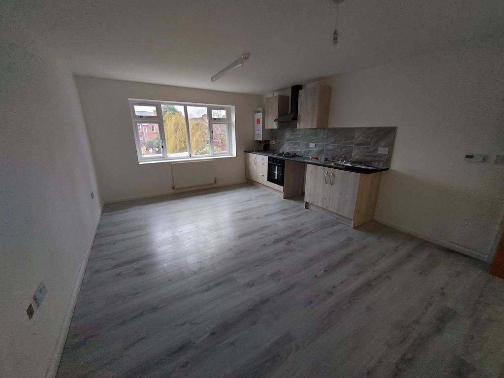 Property photo 2 of 7 Living Room