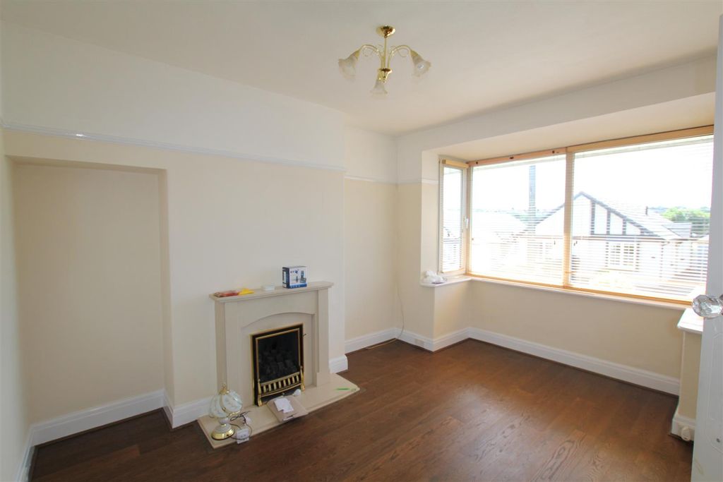 Property photo 2 of 11 8 Morrish Park (9).Jpg