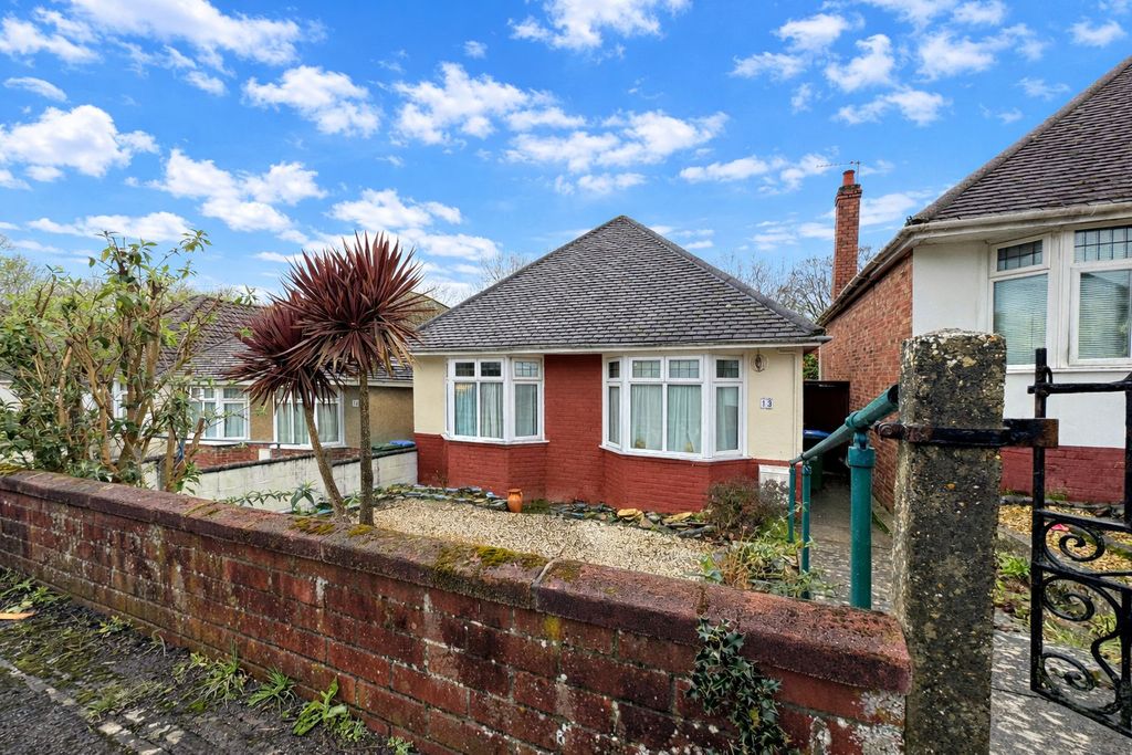 Property photo 1 of 2