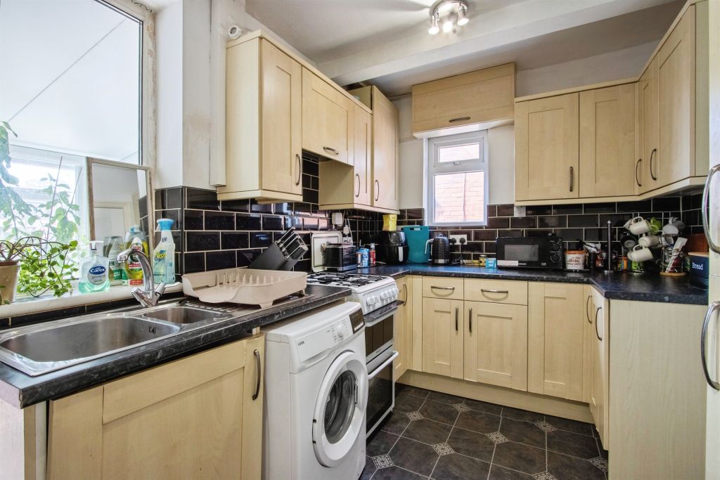 Property photo 2 of 20