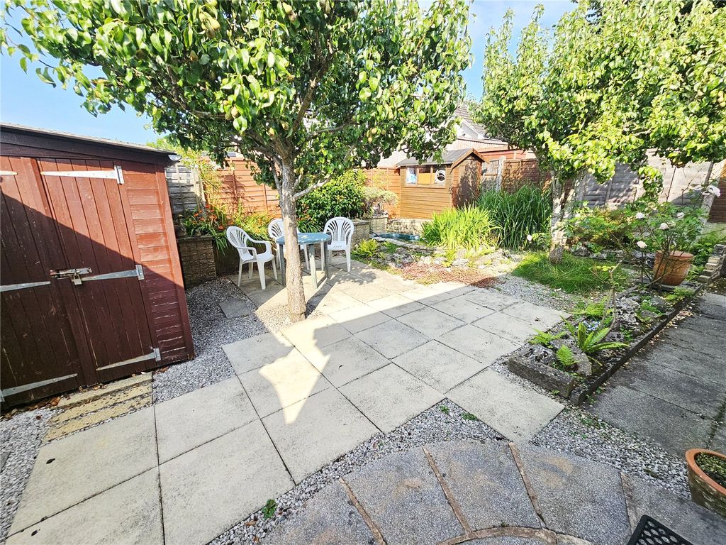 Property photo 2 of 20 Picture No. 33