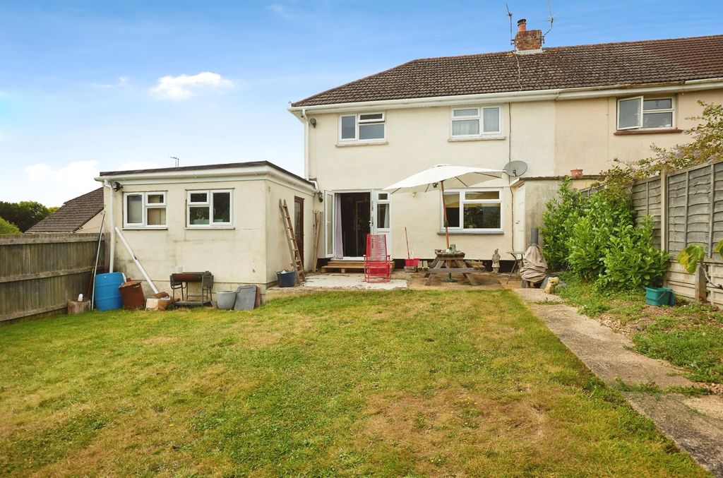 Property photo 3 of 16