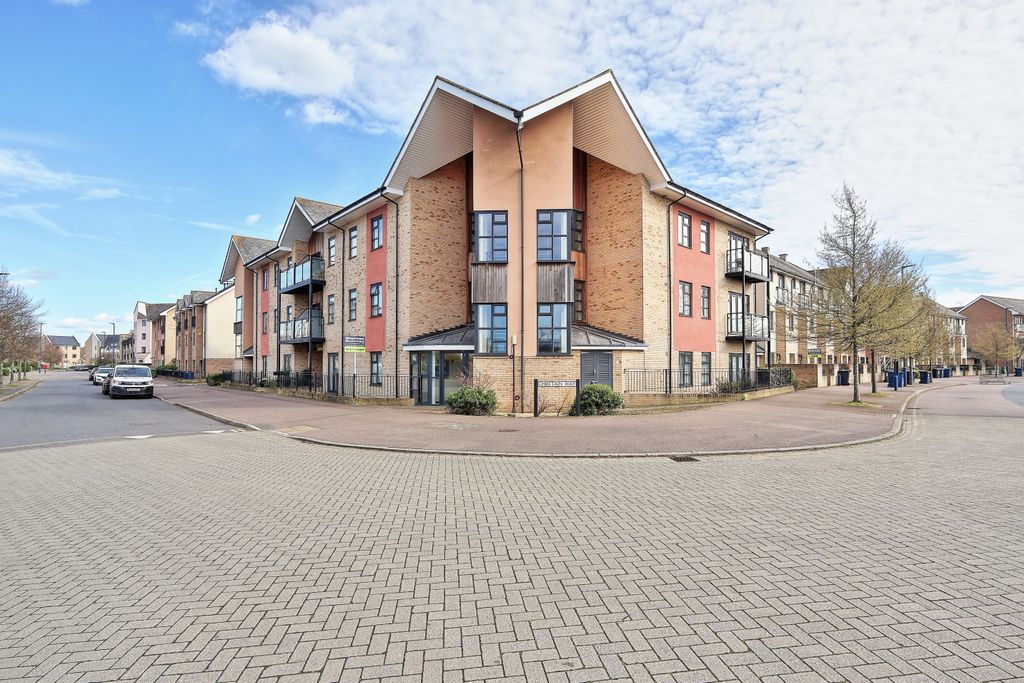 Property photo 1 of 15 16