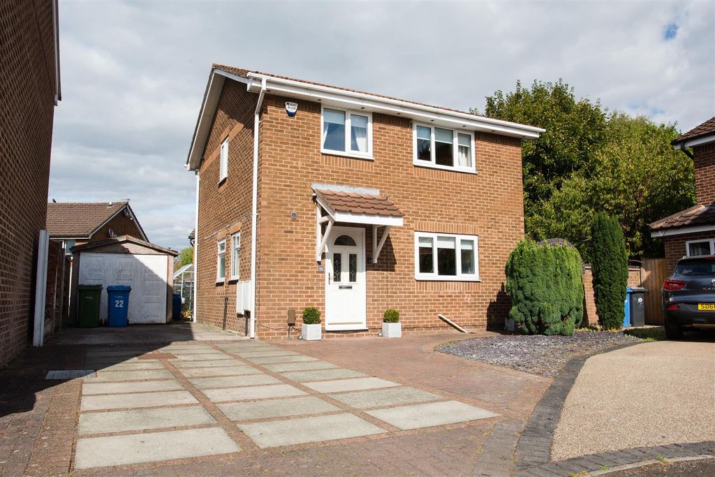 Property photo 1 of 31