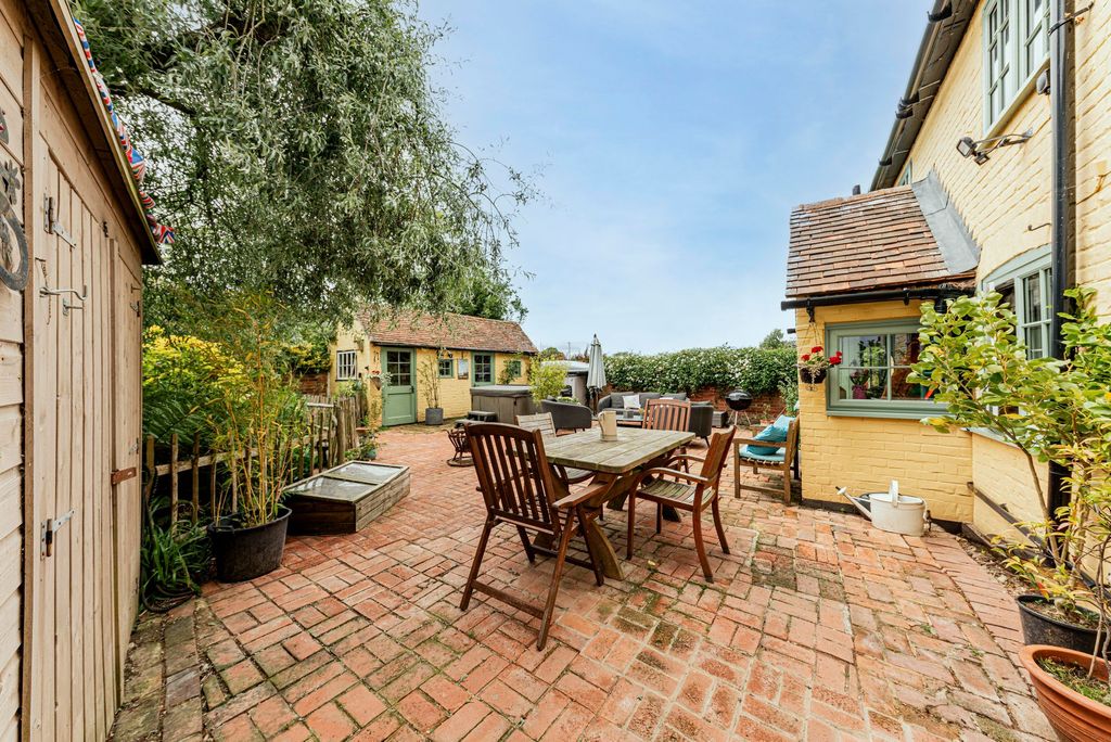 Property photo 3 of 36 Rear Garden (1)