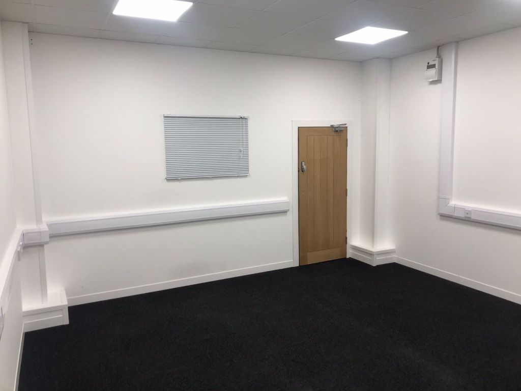 Property photo 1 of 2