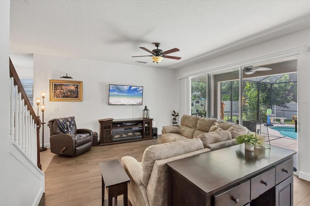 Property photo 3 of 16 <Alttext/>