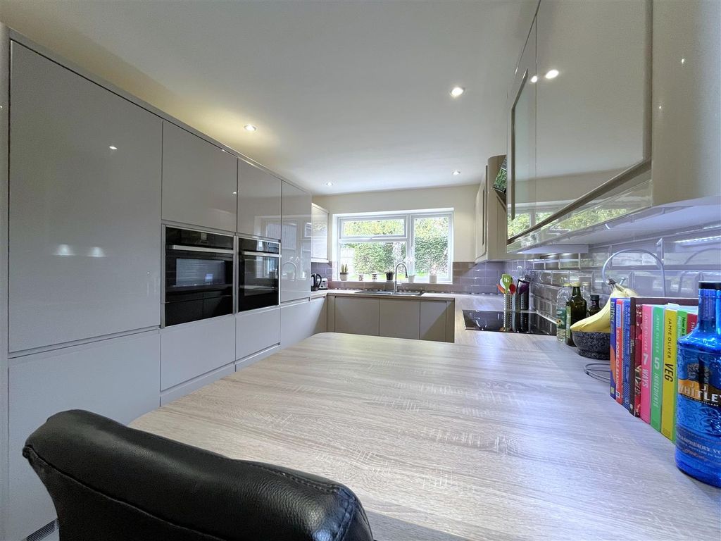 Property photo 2 of 18 Img_1585.Jpg