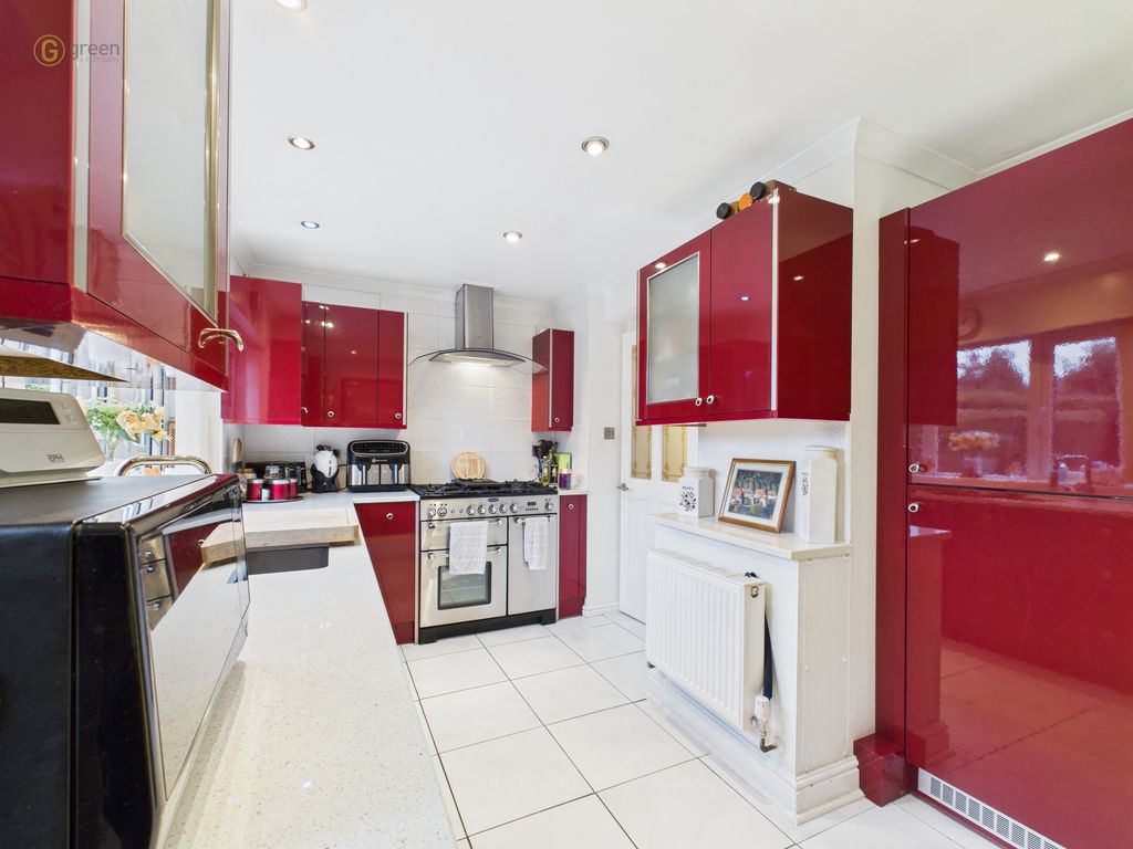 Property photo 2 of 30 Cam03830G0Pr0256Still018