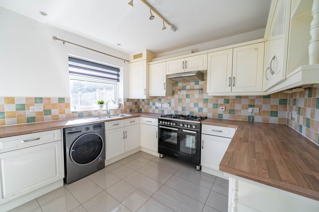 Property photo 2 of 17 Dsl_0940-Hdr