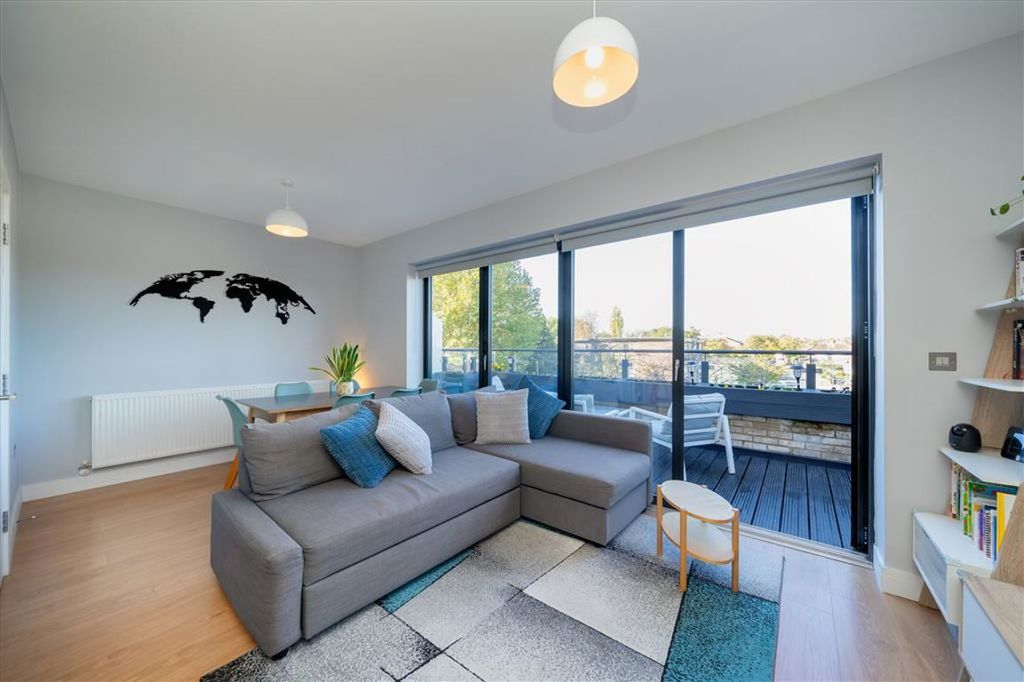 Property photo 2 of 6