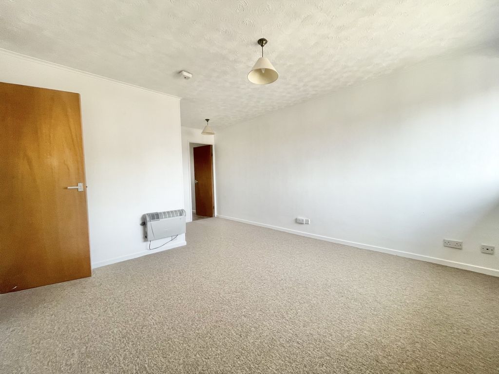 Property photo 2 of 9 Photo 1