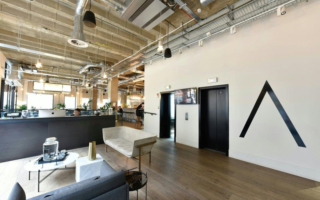 Property photo 3 of 8 c6A3F9B1-c545-47c9-Bdaf-A9951Aab0F59.Jpg