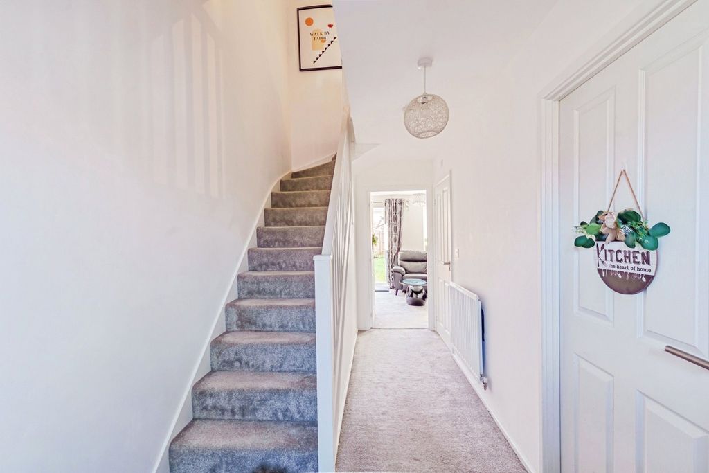 Property photo 2 of 14 Picture No. 03