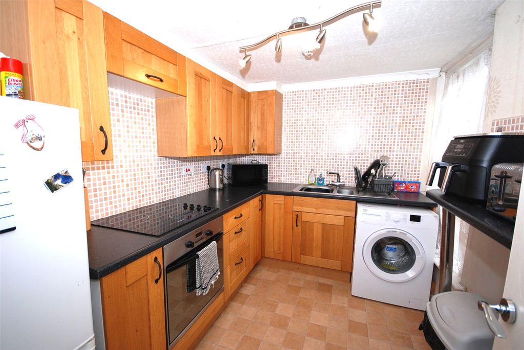 Property photo 3 of 5 Picture No. 02