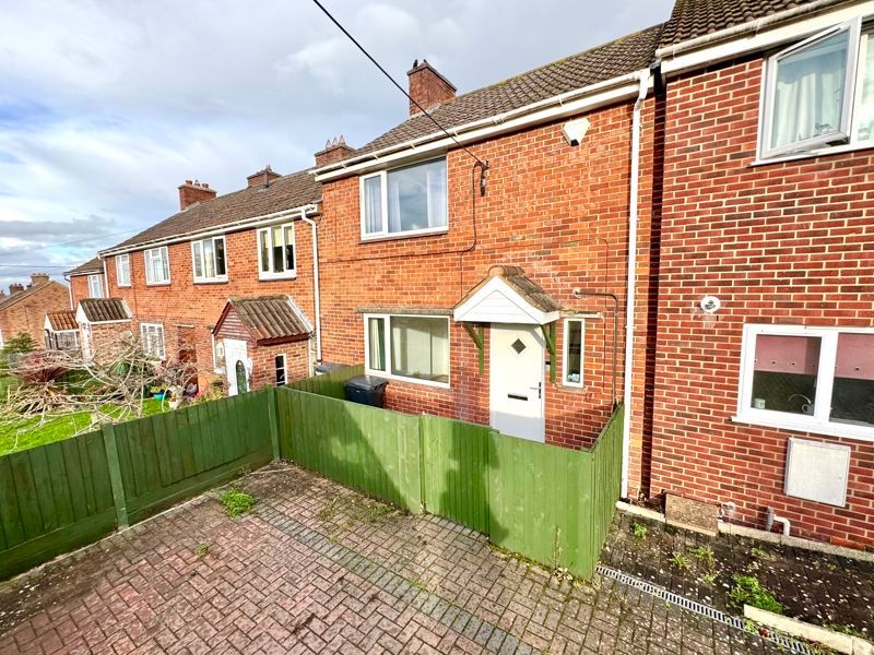 Property photo 1 of 9 Photo 9