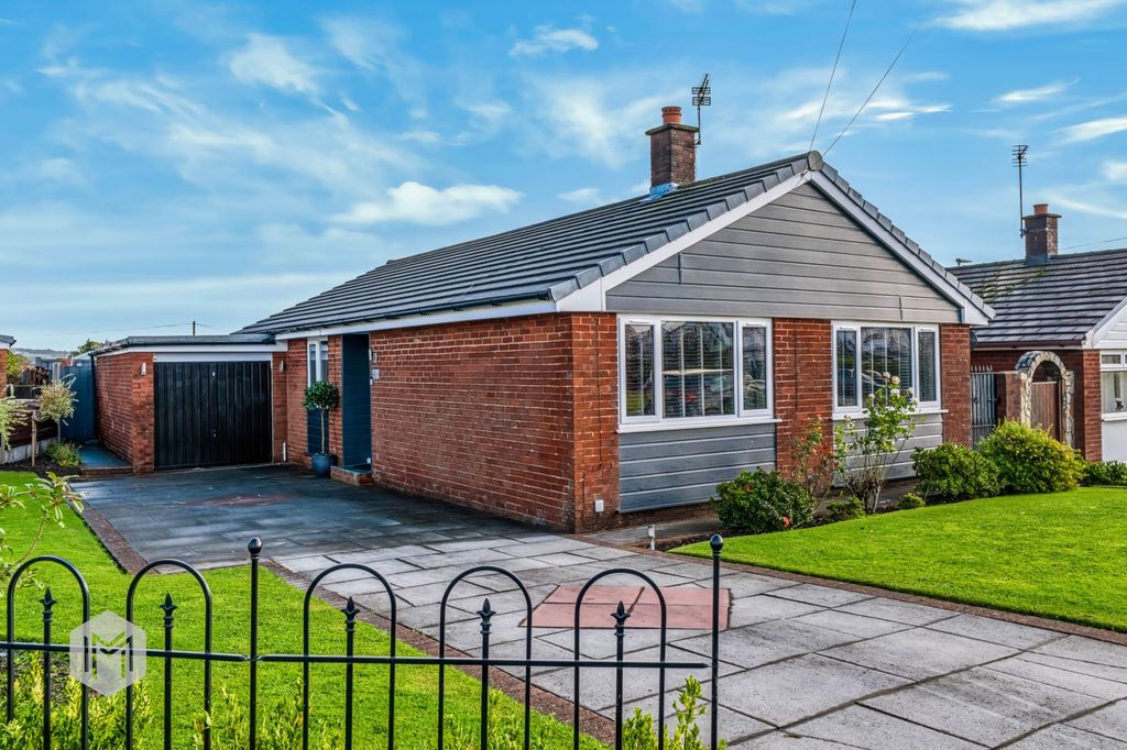 Property photo 1 of 29
