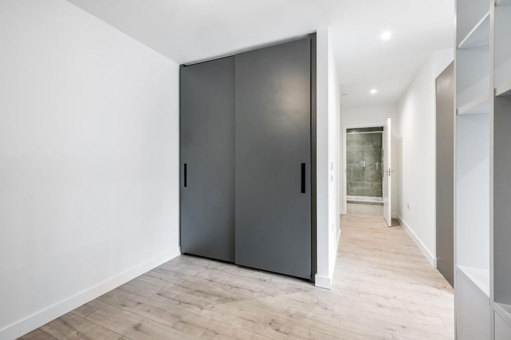 Property photo 2 of 3