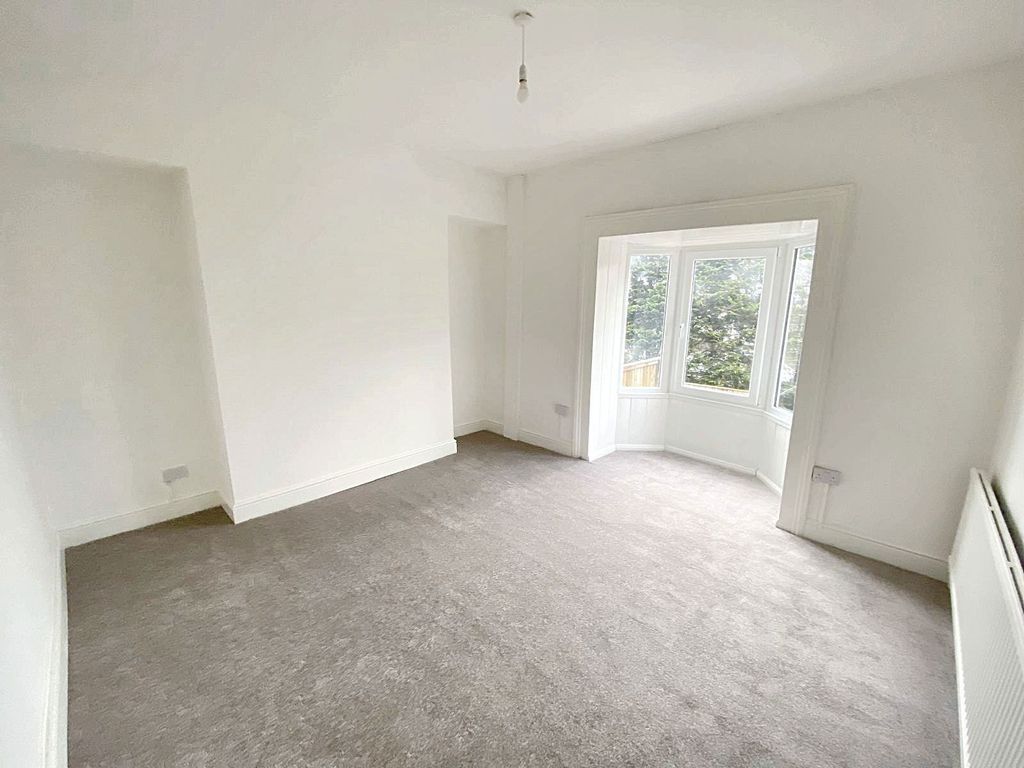 Property photo 3 of 27