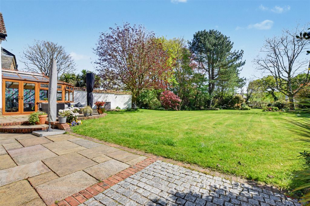 Property photo 3 of 37 Picture No. 63