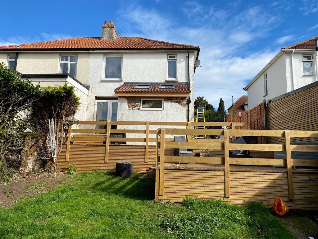 Property photo 3 of 10 Picture No. 01