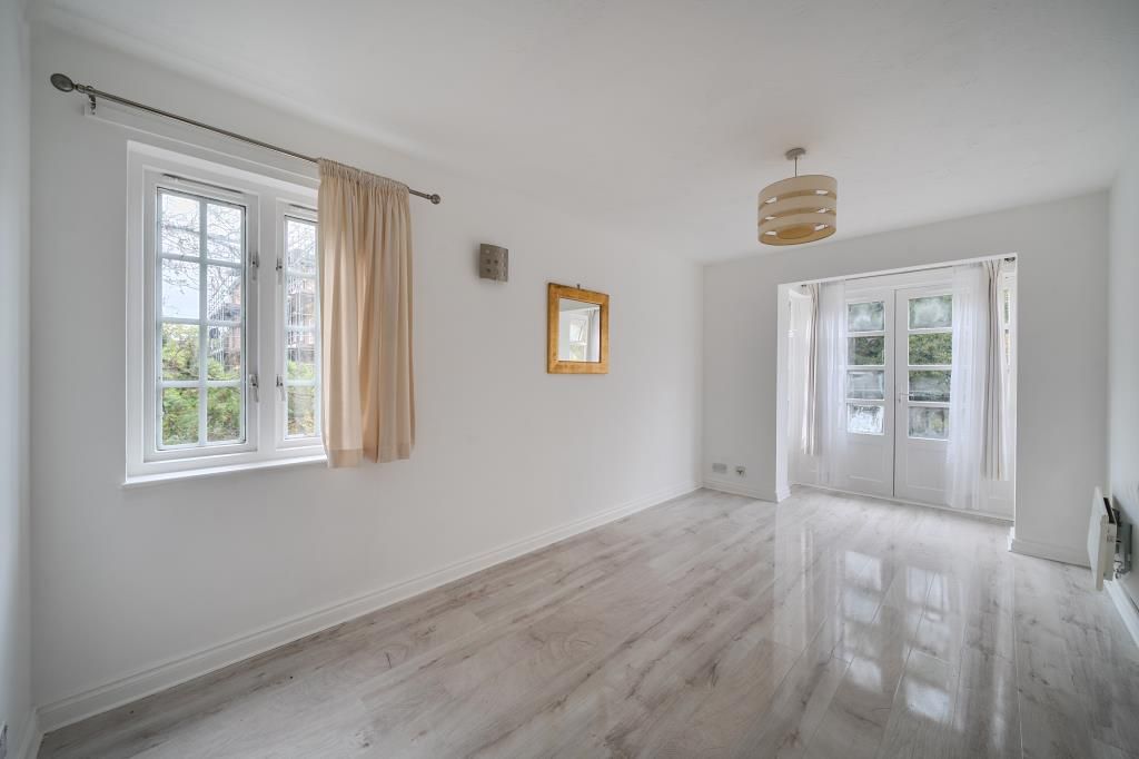 Property photo 3 of 15 Reception