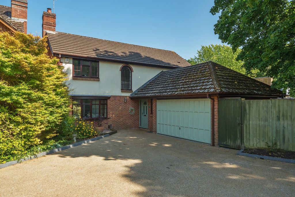 Property photo 1 of 14 Picture No. 32