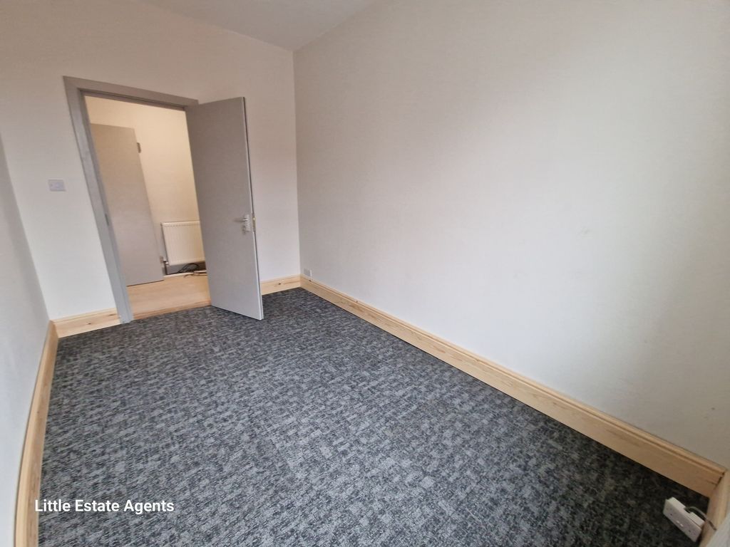 Property photo 2 of 6 Photo 2