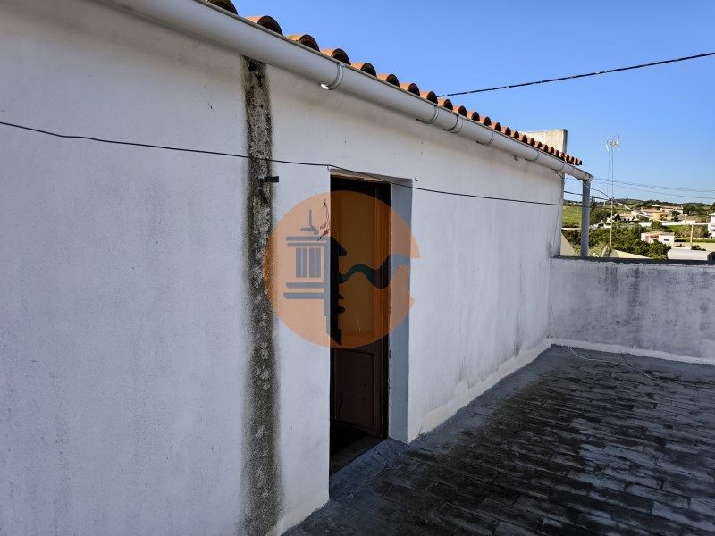 Property photo 1 of 30