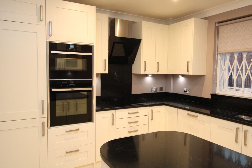 Property photo 2 of 26 Img_5546