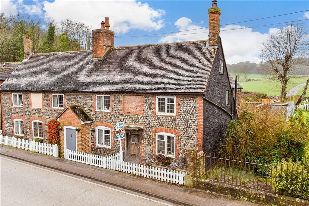 Property photo 1 of 18 Front