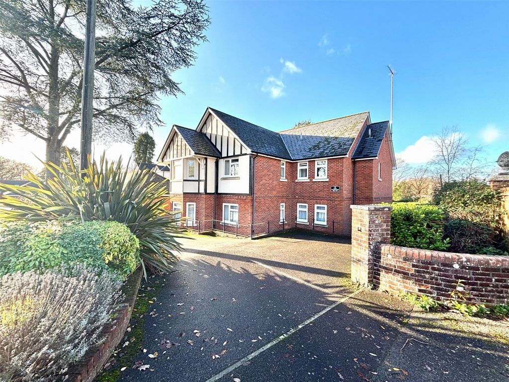 Property photo 1 of 14 Front