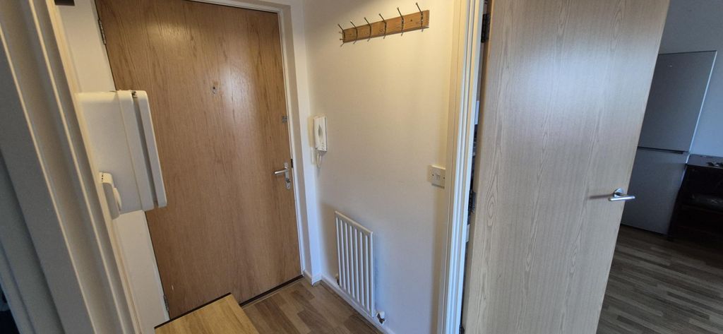Property photo 2 of 11 Gallery