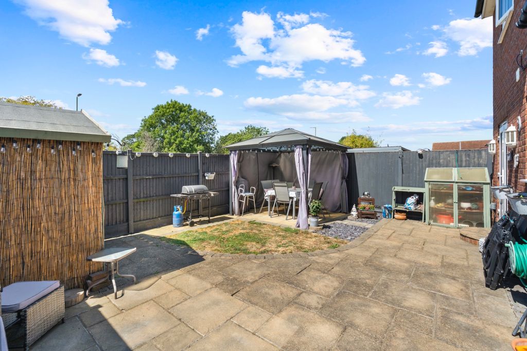 Property photo 3 of 23 4734424
