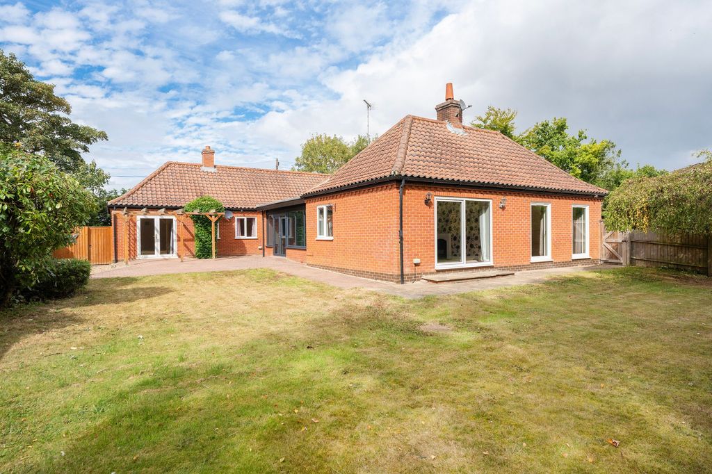 Property photo 1 of 21