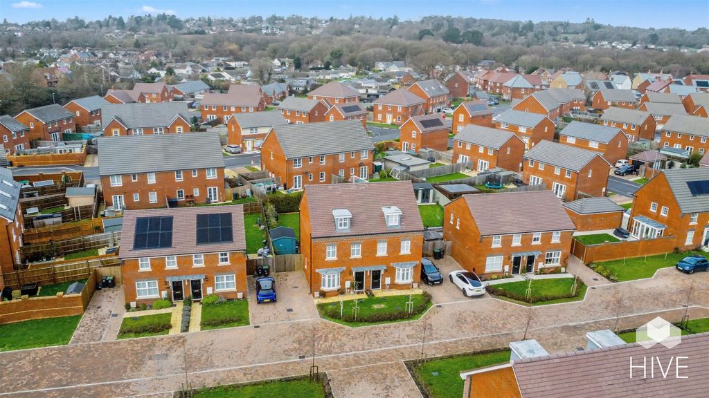 Property photo 2 of 29