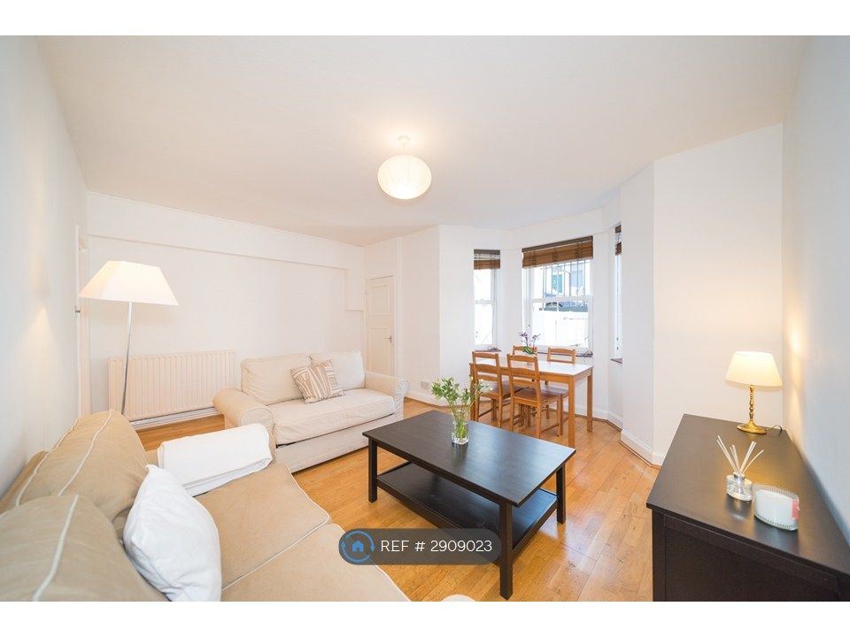 Property photo 1 of 14 Sitting Room c