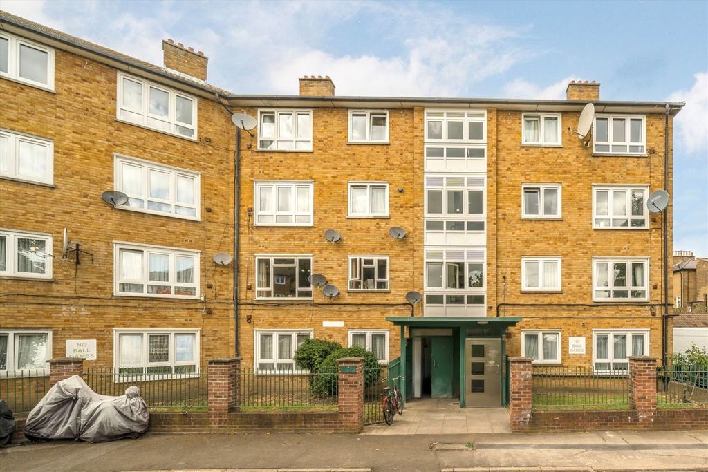 Property photo 1 of 7