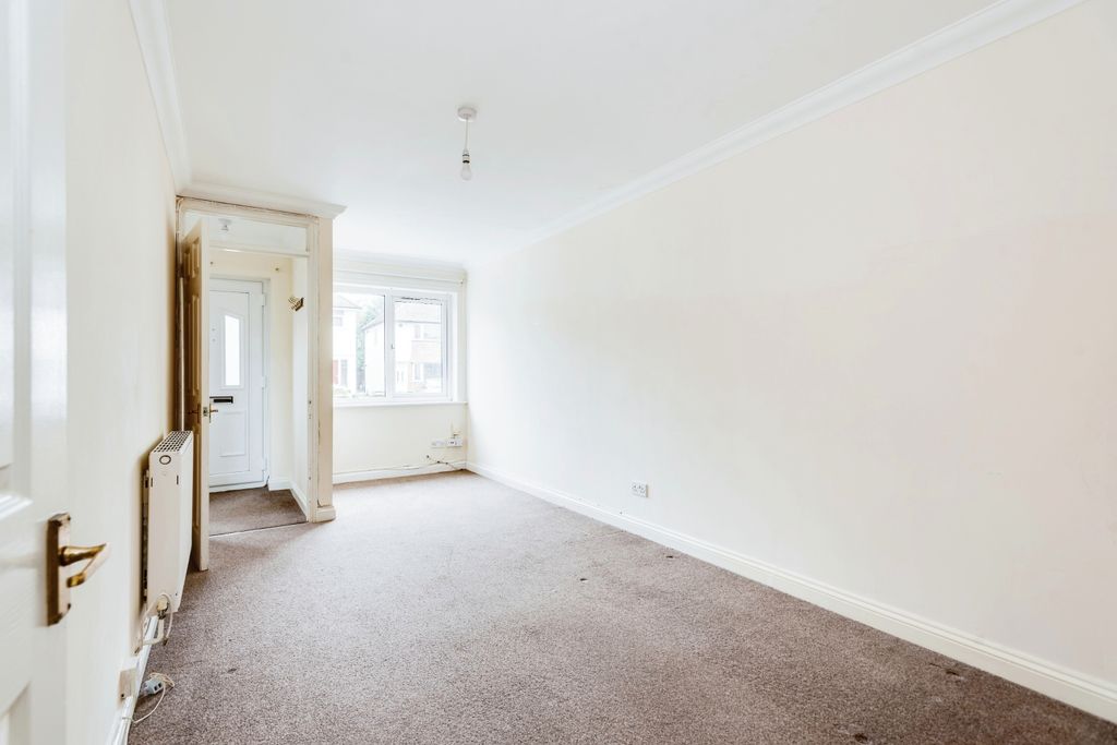 Property photo 2 of 10 Image
