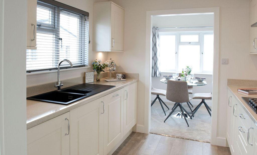 Property photo 1 of 6 Photo 6