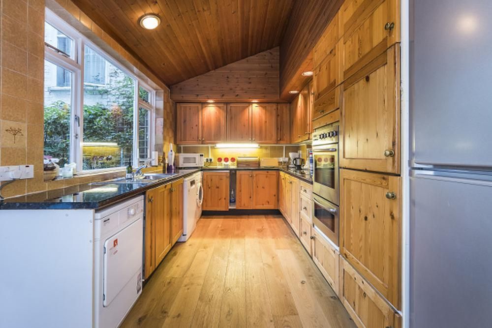 Property photo 2 of 11 Kitchen.Jpg