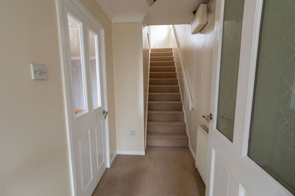 Property photo 3 of 31 Hallway