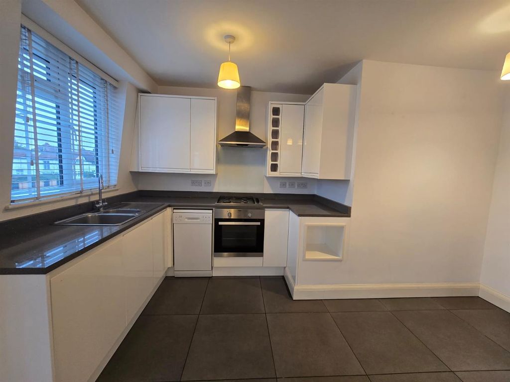 Property photo 2 of 8 Whatsapp Image 2025-12-12 At 10.53.37.Jpeg