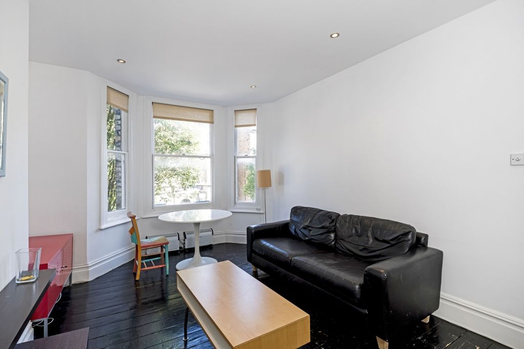 Property photo 1 of 10 Reception