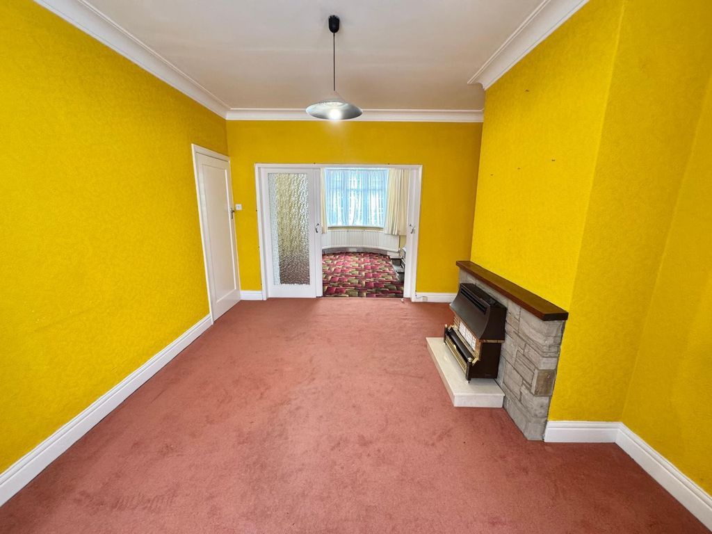 Property photo 3 of 11 Photo 11