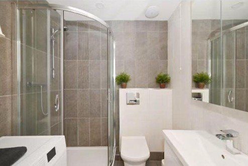 Property photo 3 of 7 Bathroom